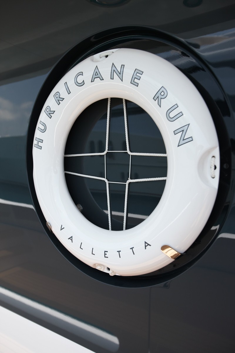 Yacht HURRICANE RUN, Feadship CHARTERWORLD Luxury Superyacht Charters